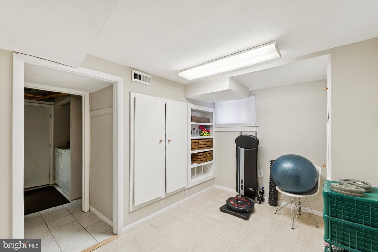 Interior, Washer