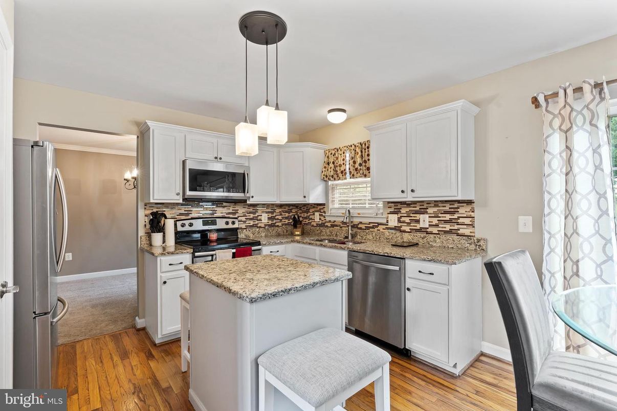 Interior, Kitchen, Pendant Lights, Stainless Steel Appliances, Wood Texture Flooring