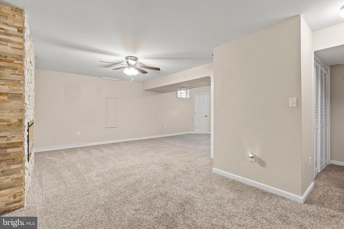 Empty room, Interior, Wooden Walls
