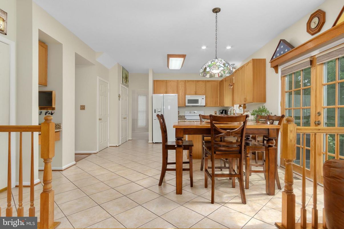 Dining room, Interior, Kitchen, Pendant Lights, Recessed Lighting