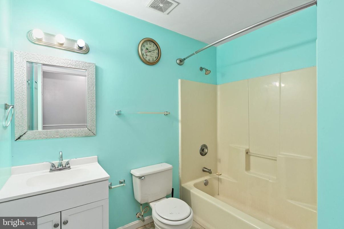 Bathroom, Interior