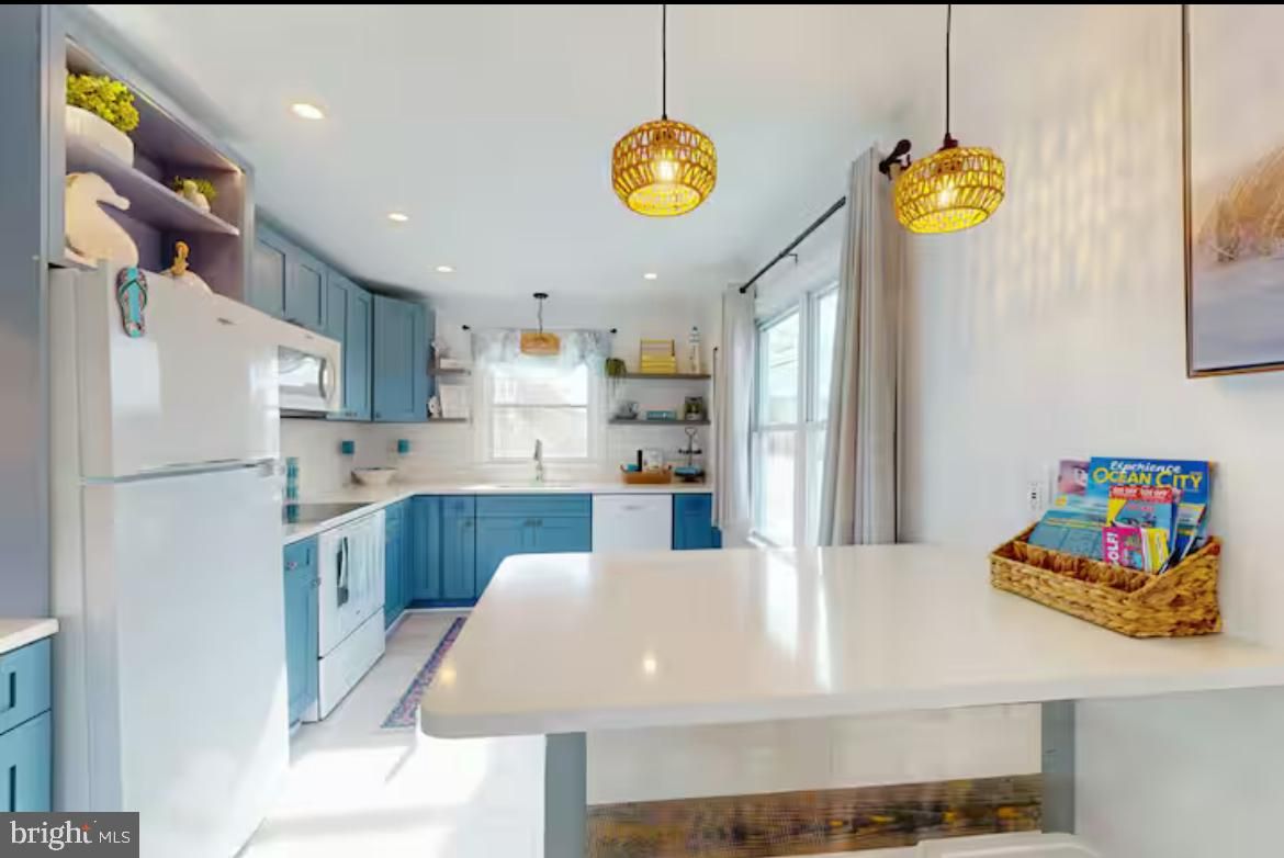 Interior, Kitchen, Pendant Lights, Recessed Lighting