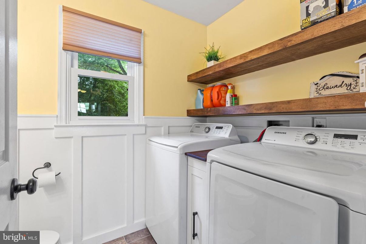 Interior, Washer