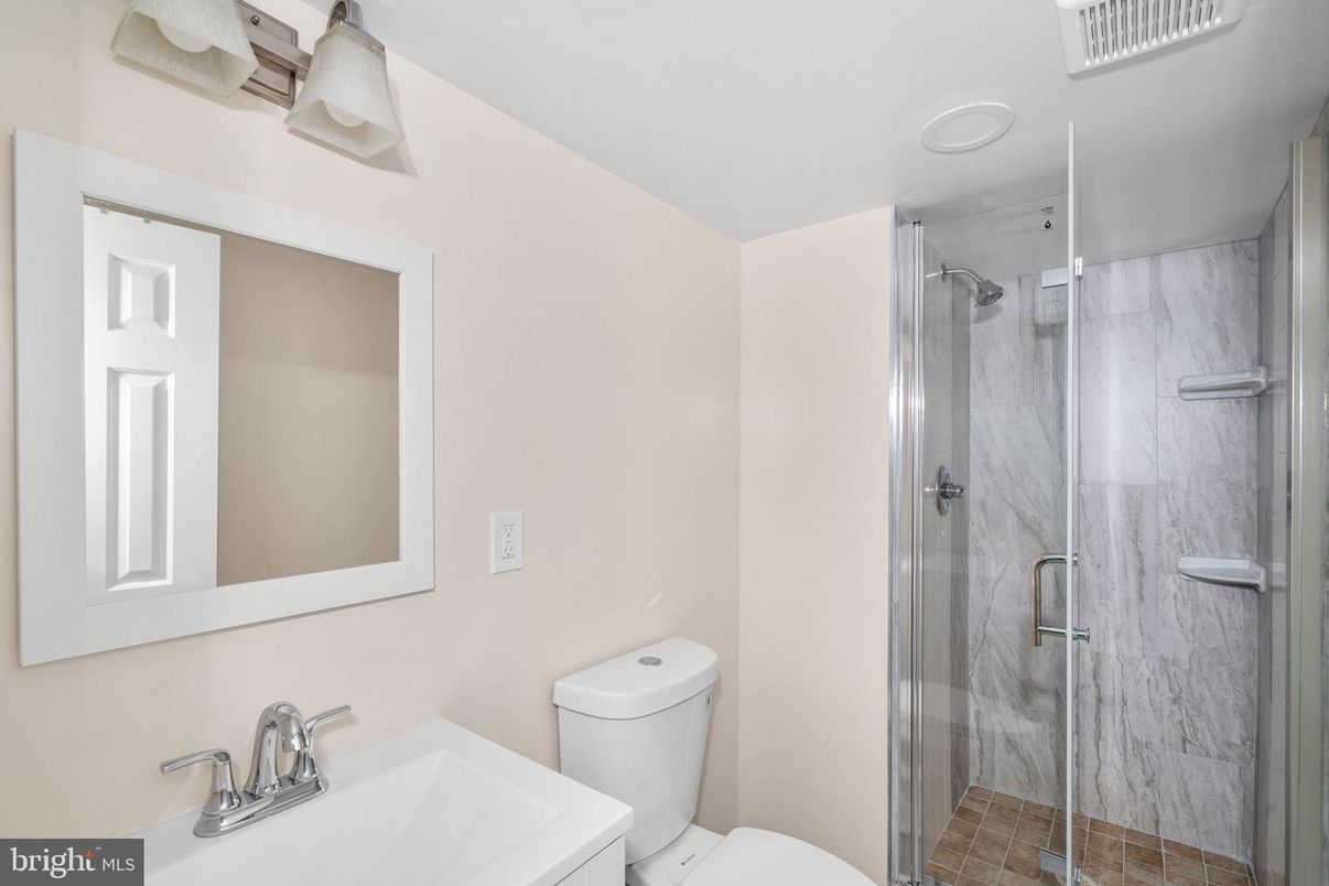 Bathroom, Glass Shower, Interior