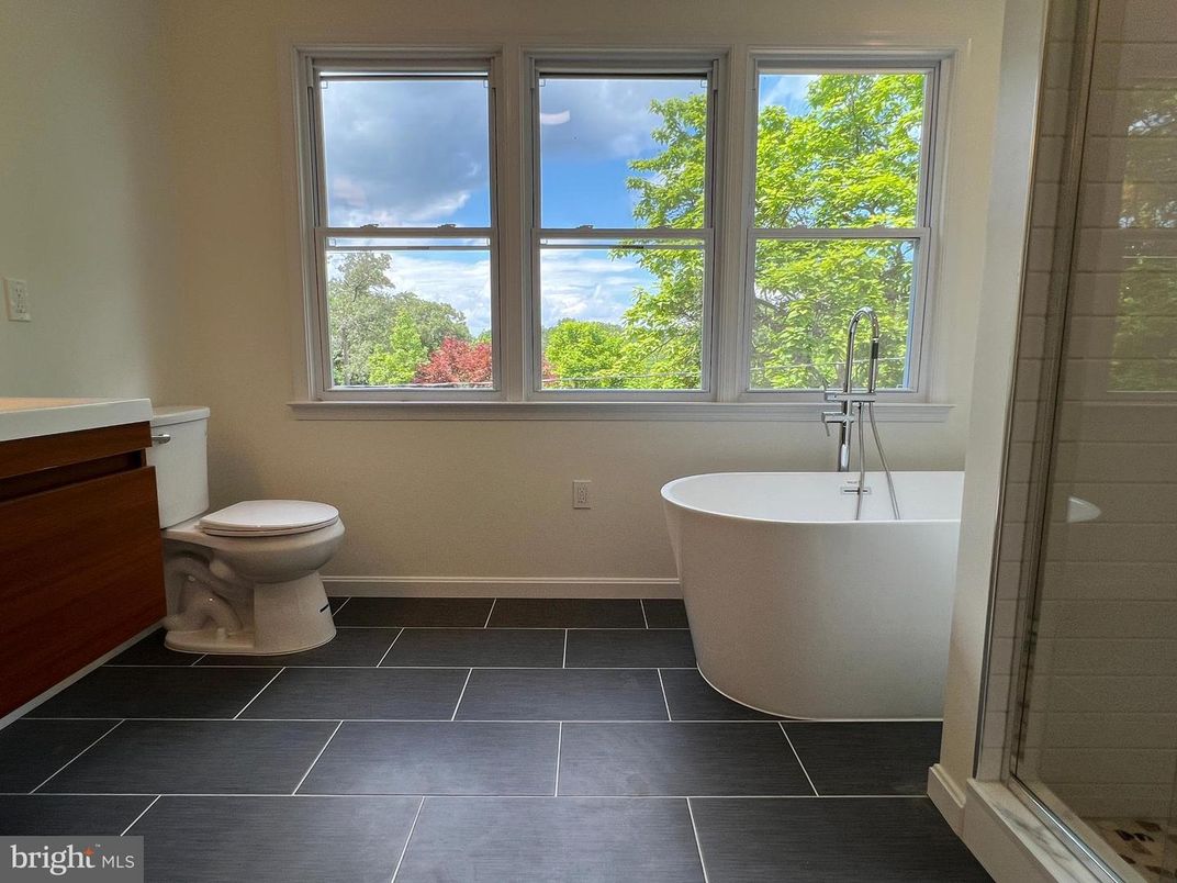 Bathroom, Free Standing Baths, Glass Shower, Interior
