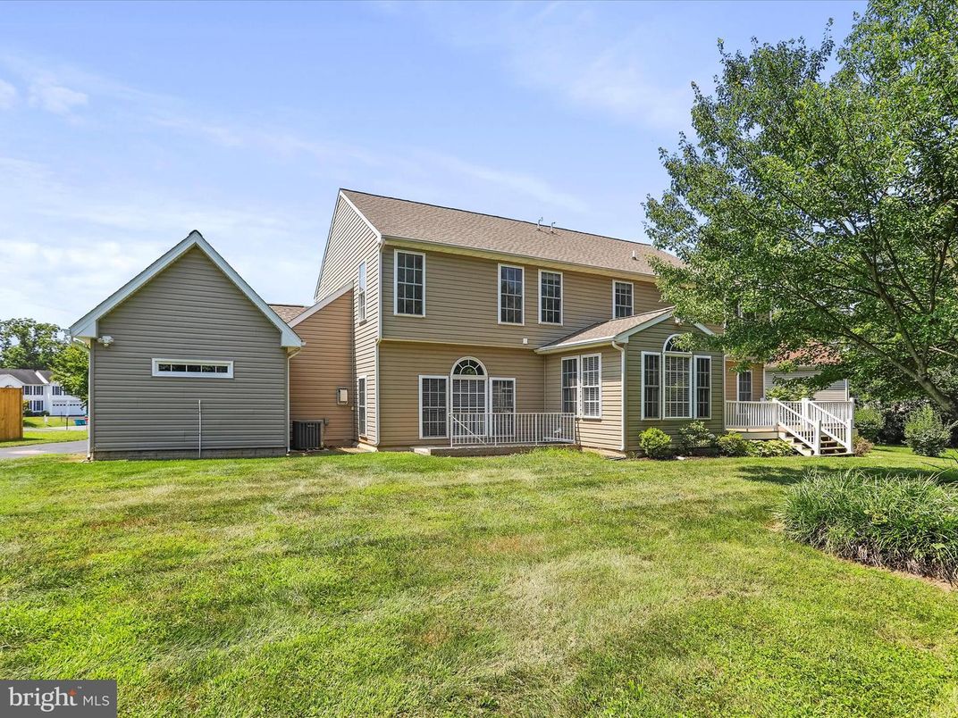Backyard, Exterior, Facade, Georgian