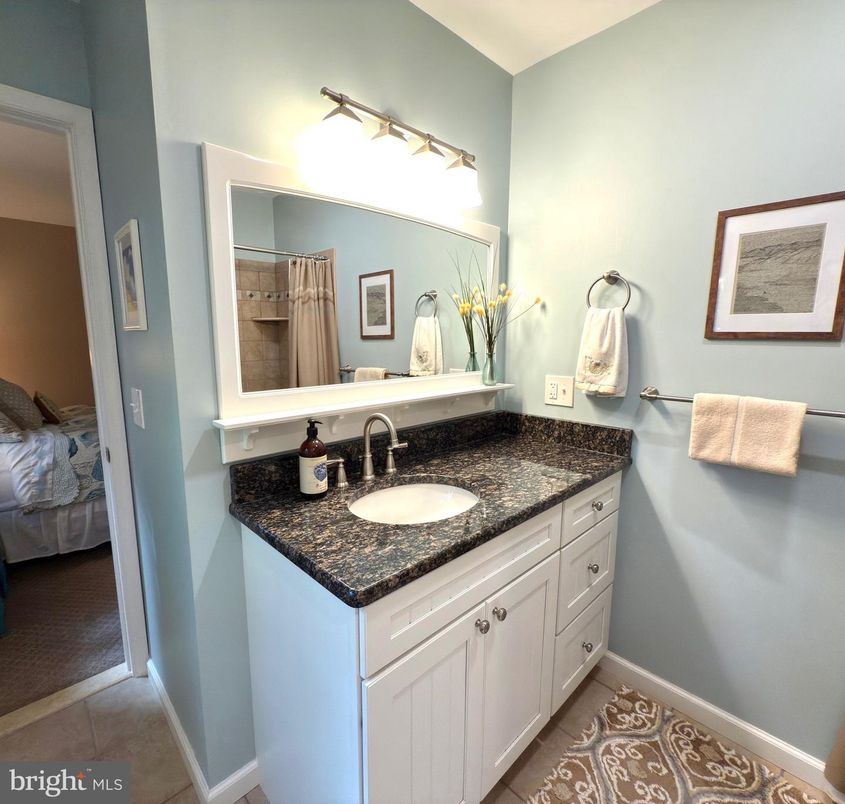 Bathroom, Bedroom, Interior