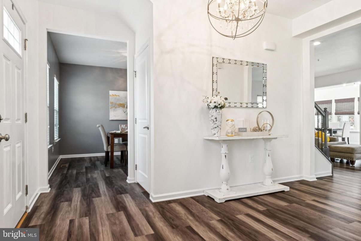 Chandelier, Interior, Wood Texture Flooring