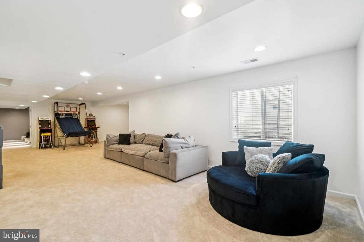 Interior, Living room, Recessed Lighting