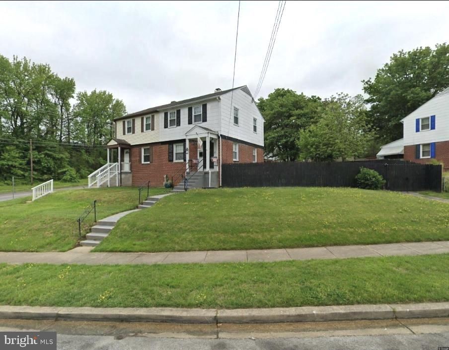 Backyard, Exterior, Facade, Brick Facade, Georgian