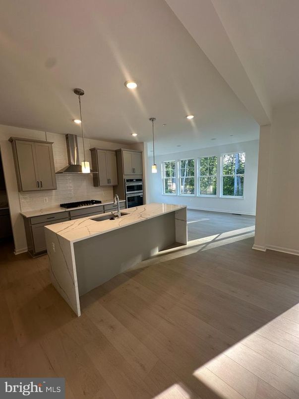 Interior, Kitchen, Pendant Lights, Recessed Lighting, Wood Texture Flooring