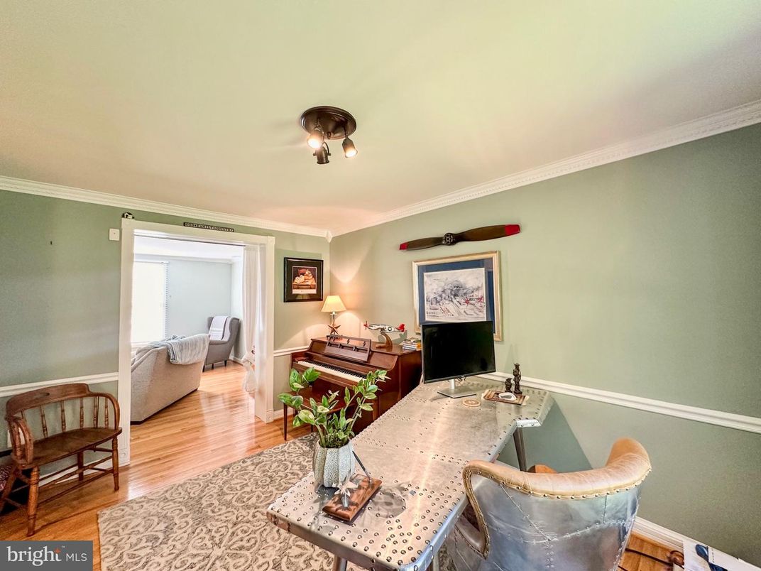 Dining room, Interior, Piano, Wood Texture Flooring