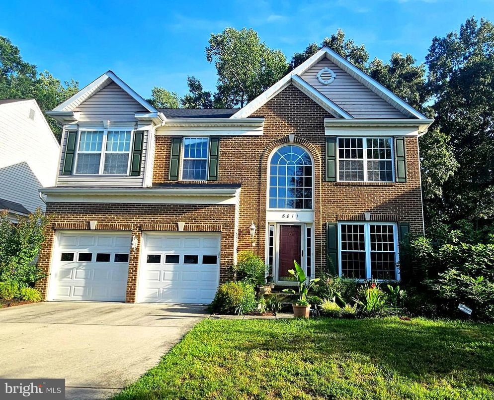 Attached, Exterior, Facade, Brick Facade, Brick Traditional