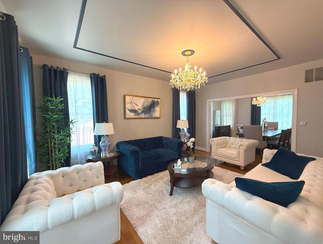 Chandelier, Dining room, Interior, Living room, Wood Texture Flooring