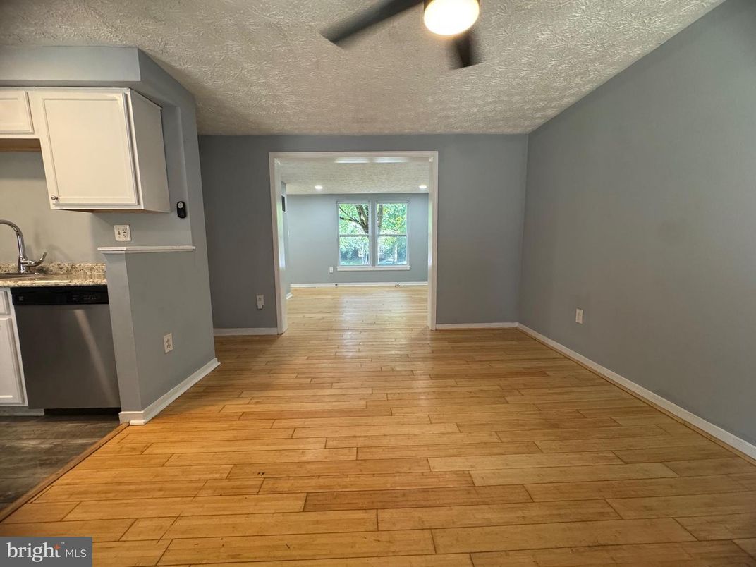Empty room, Interior, Kitchen, Wood Texture Flooring