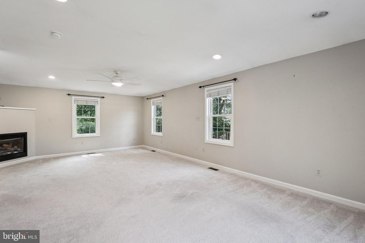 Empty room, Fireplace, Interior, Recessed Lighting