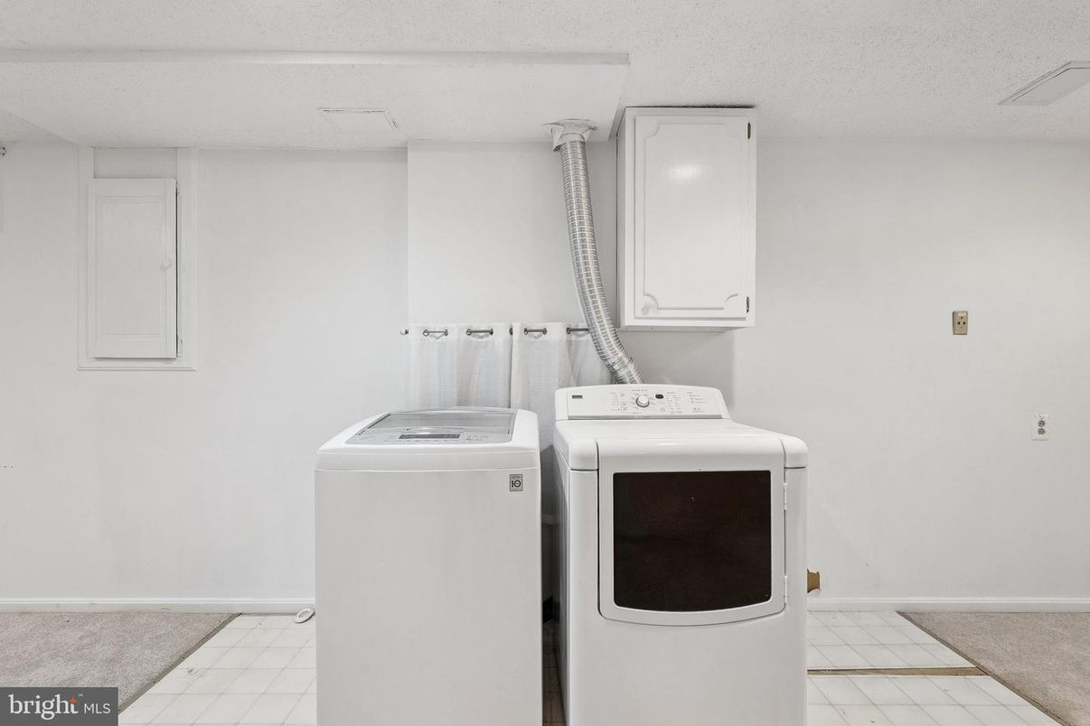 Interior, Washer