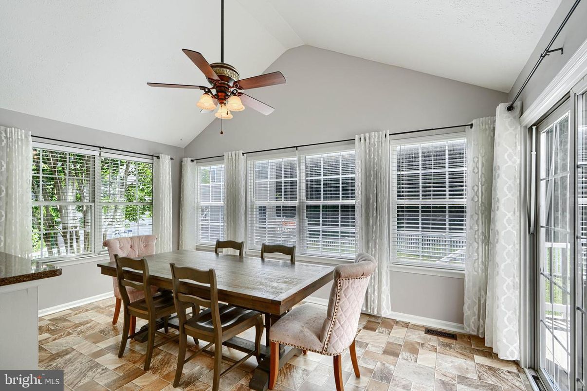 Dining room, Interior