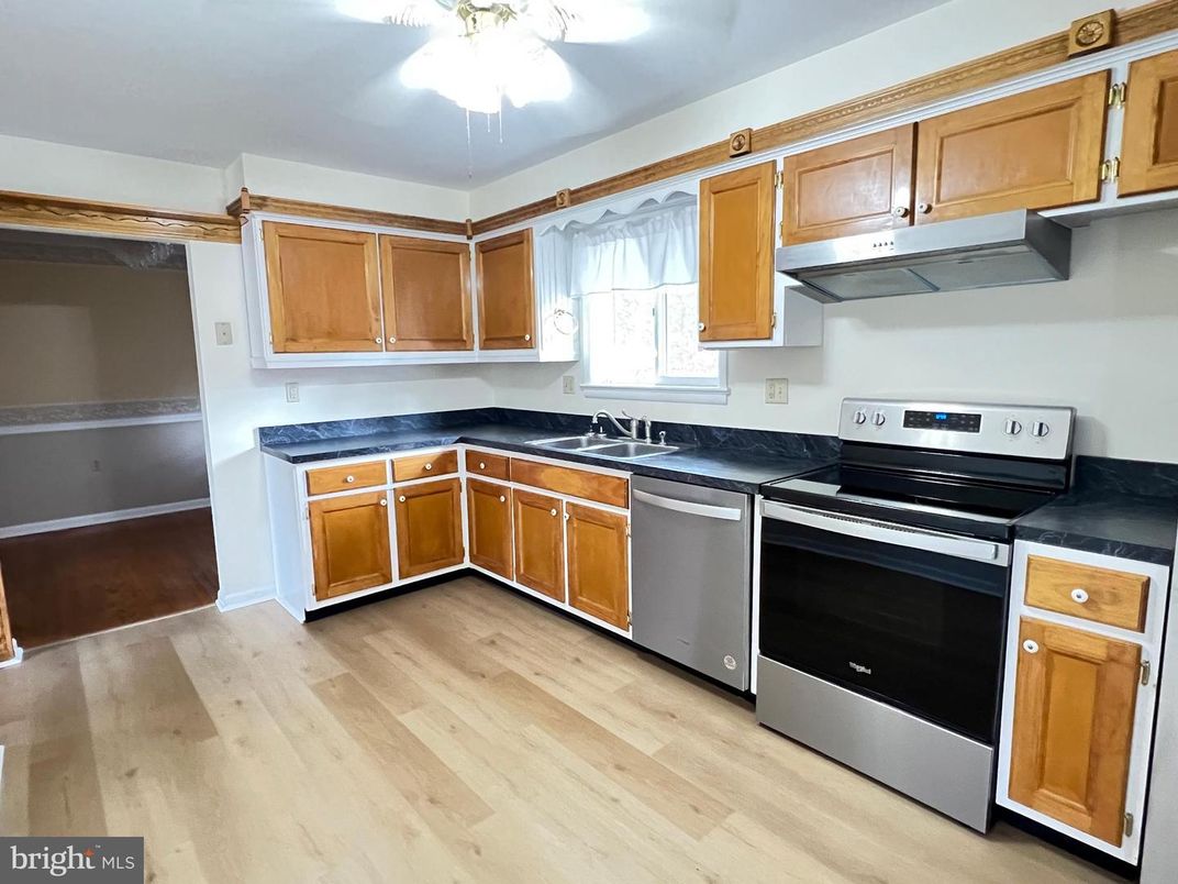 Interior, Kitchen, Wood Texture Flooring