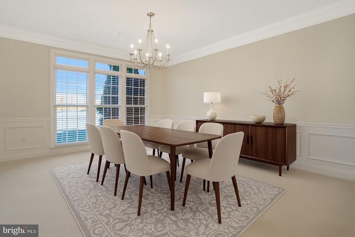 Chandelier, Dining room, Interior
