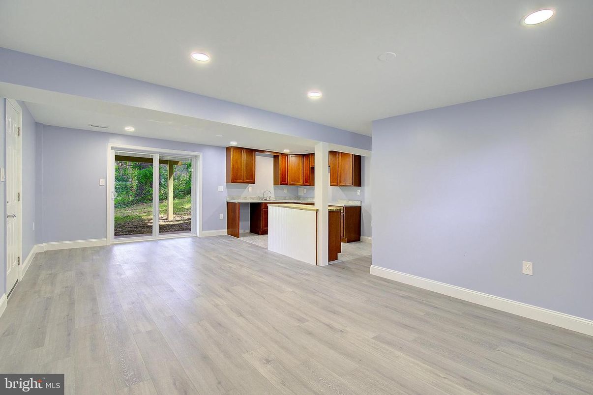 Empty room, Interior, Kitchen, Recessed Lighting, Wood Texture Flooring