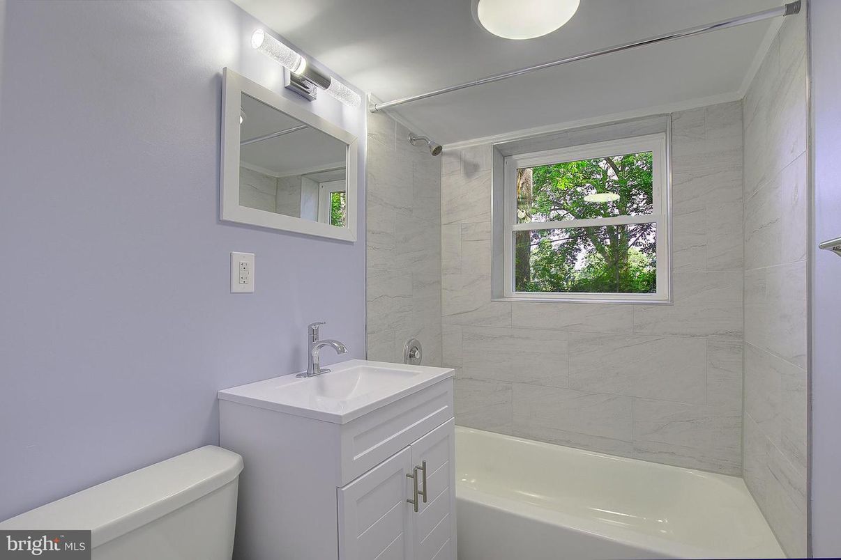 Bathroom, Interior, Marble Walls