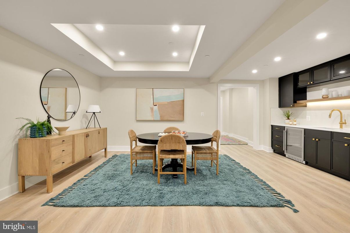 Dining room, Interior, Kitchen, Recessed Lighting, Wood Texture Flooring