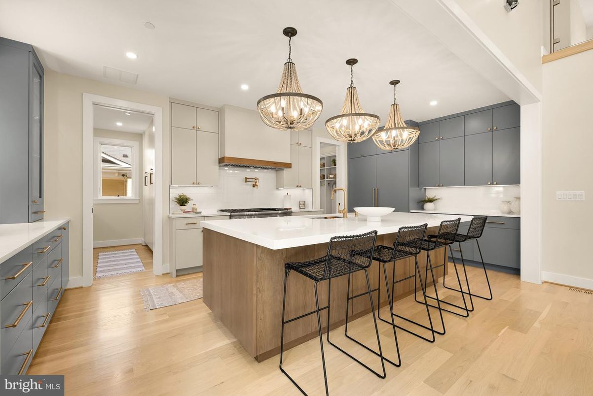 Interior, Kitchen, Pendant Lights, Recessed Lighting, Wood Texture Flooring