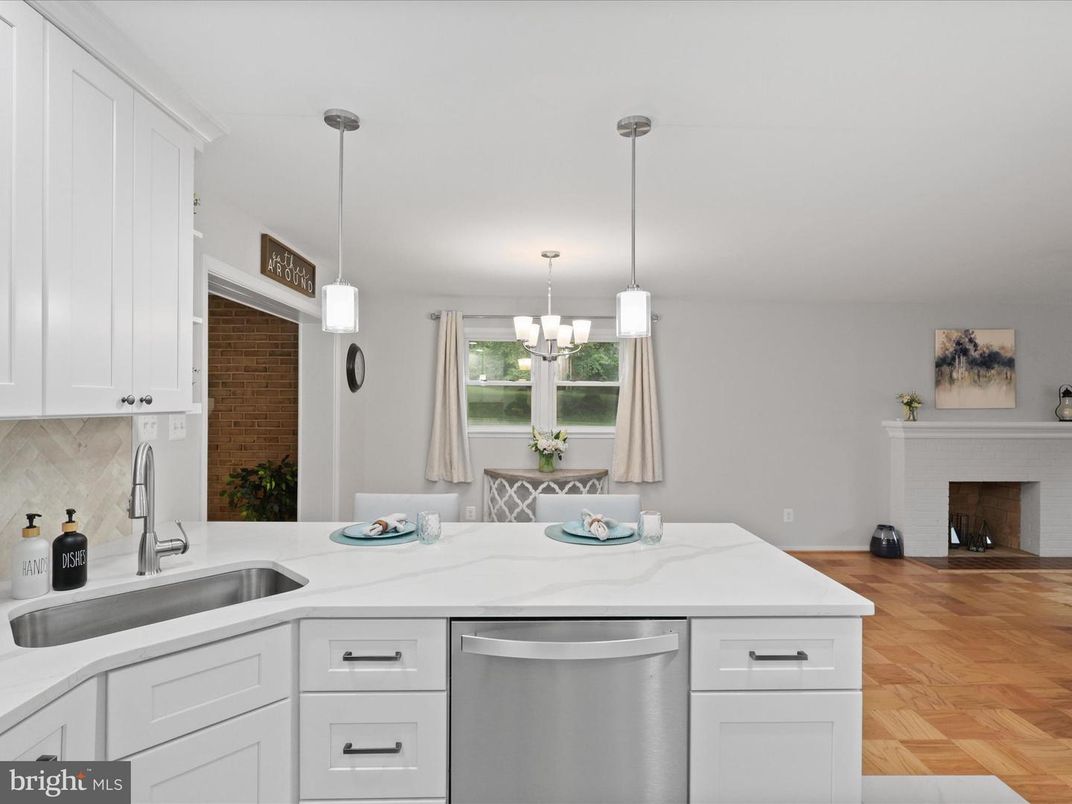 Dining room, Fireplace, Interior, Kitchen, Pendant Lights