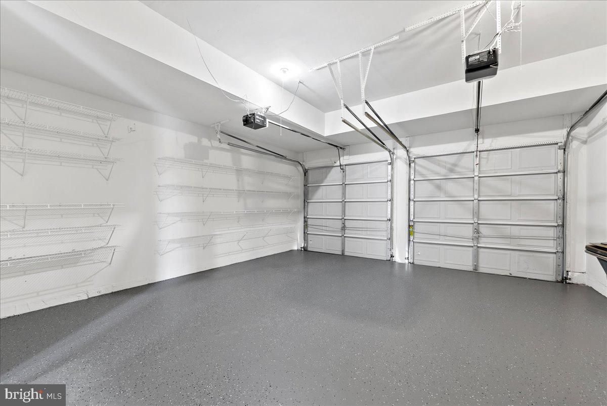 Garage, Interior