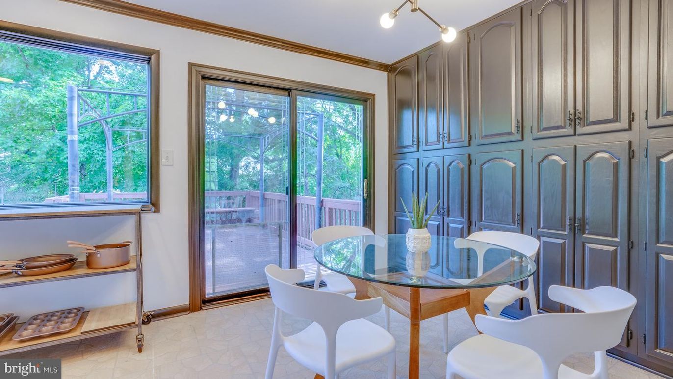 Dining room, Interior