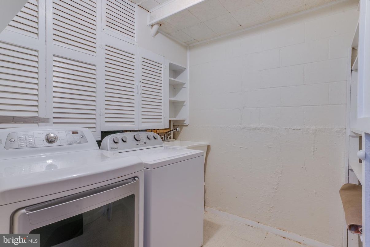 Interior, Utility Closets, Washer