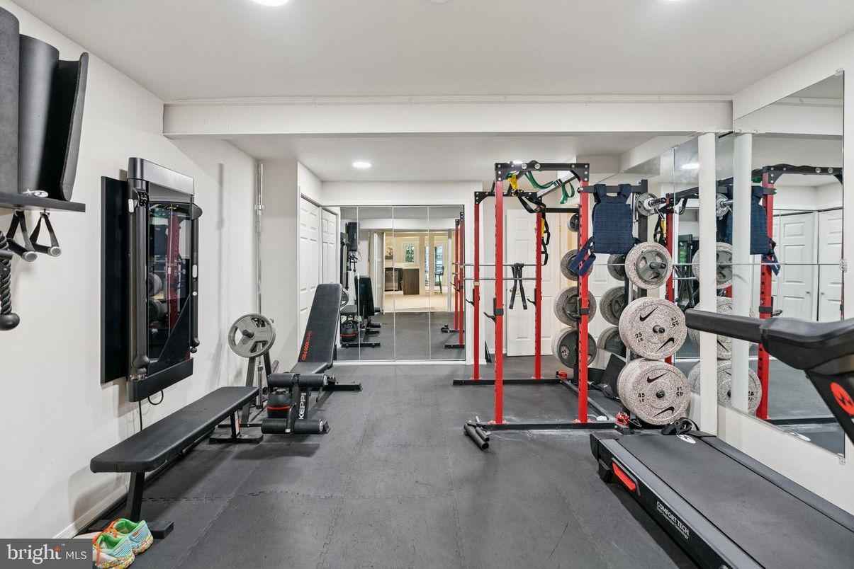 Fitness Equipment, Interior, Recessed Lighting
