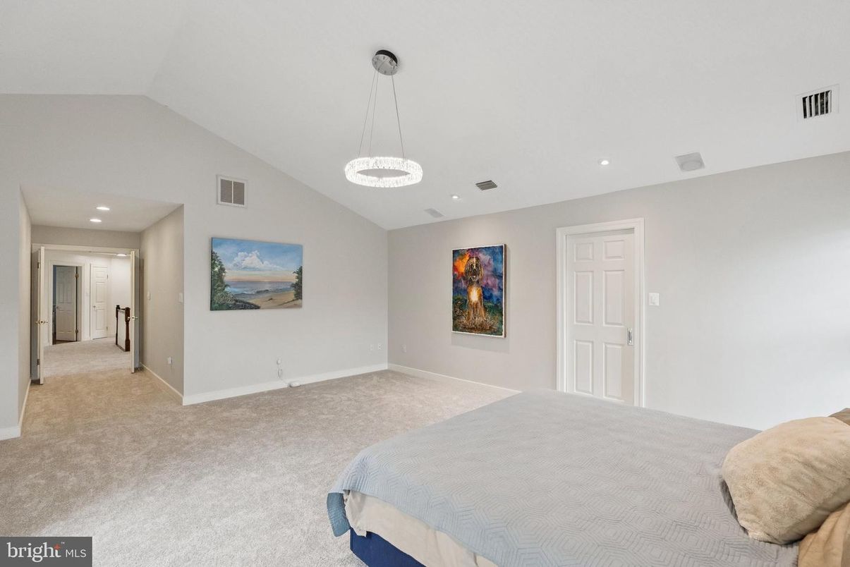 Bedroom, Interior, Pendant Lights, Recessed Lighting