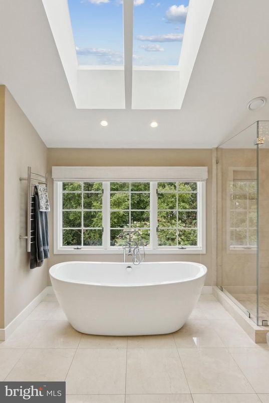 Bathroom, Free Standing Baths, Glass Shower, Interior, Recessed Lighting
