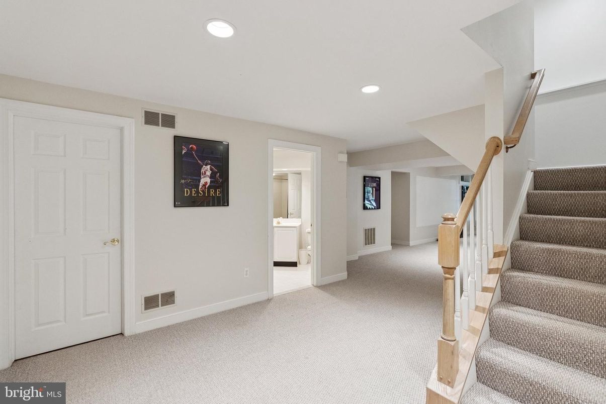Interior, Recessed Lighting