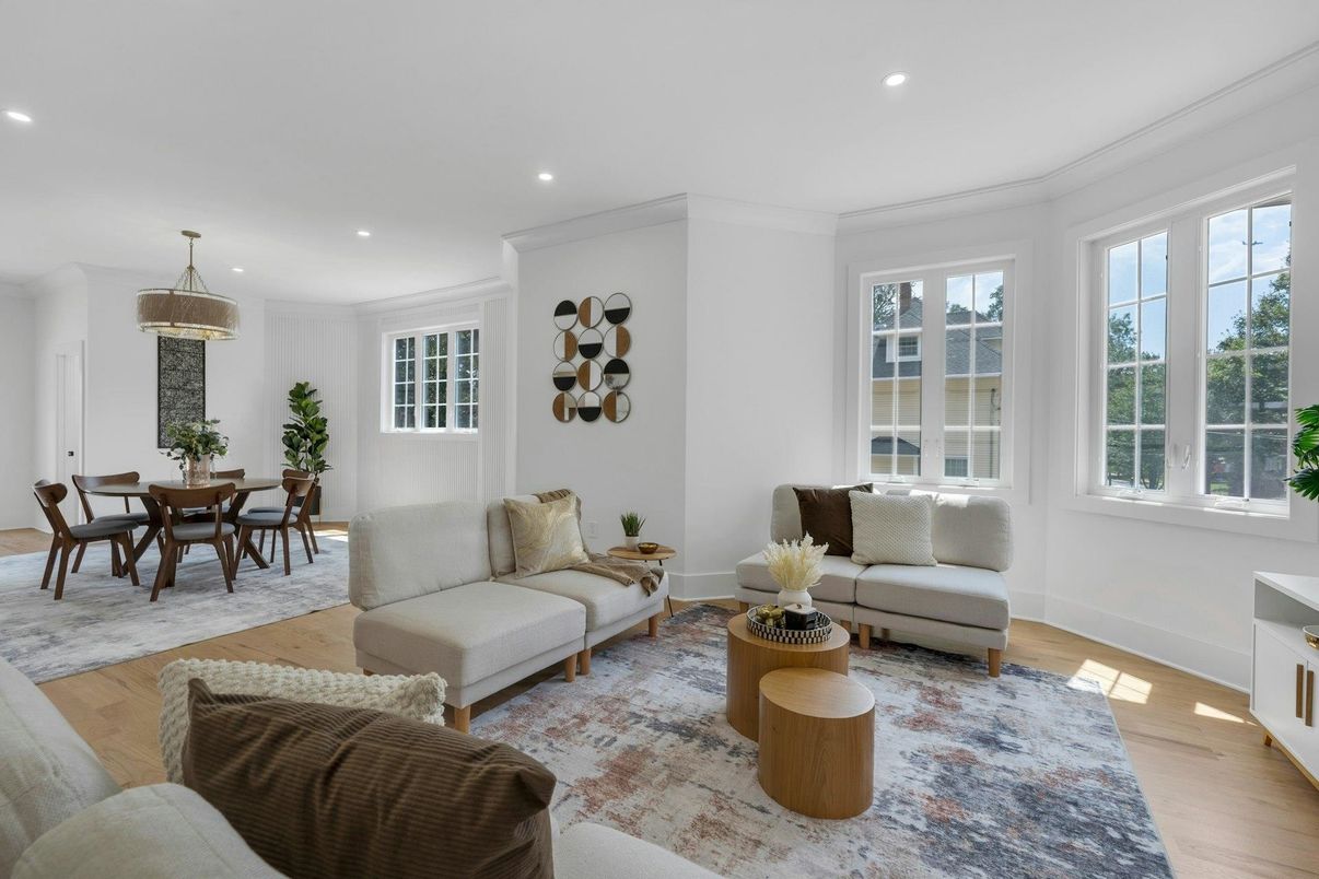 Dining room, Interior, Living room, Pendant Lights, Recessed Lighting, Wood Texture Flooring