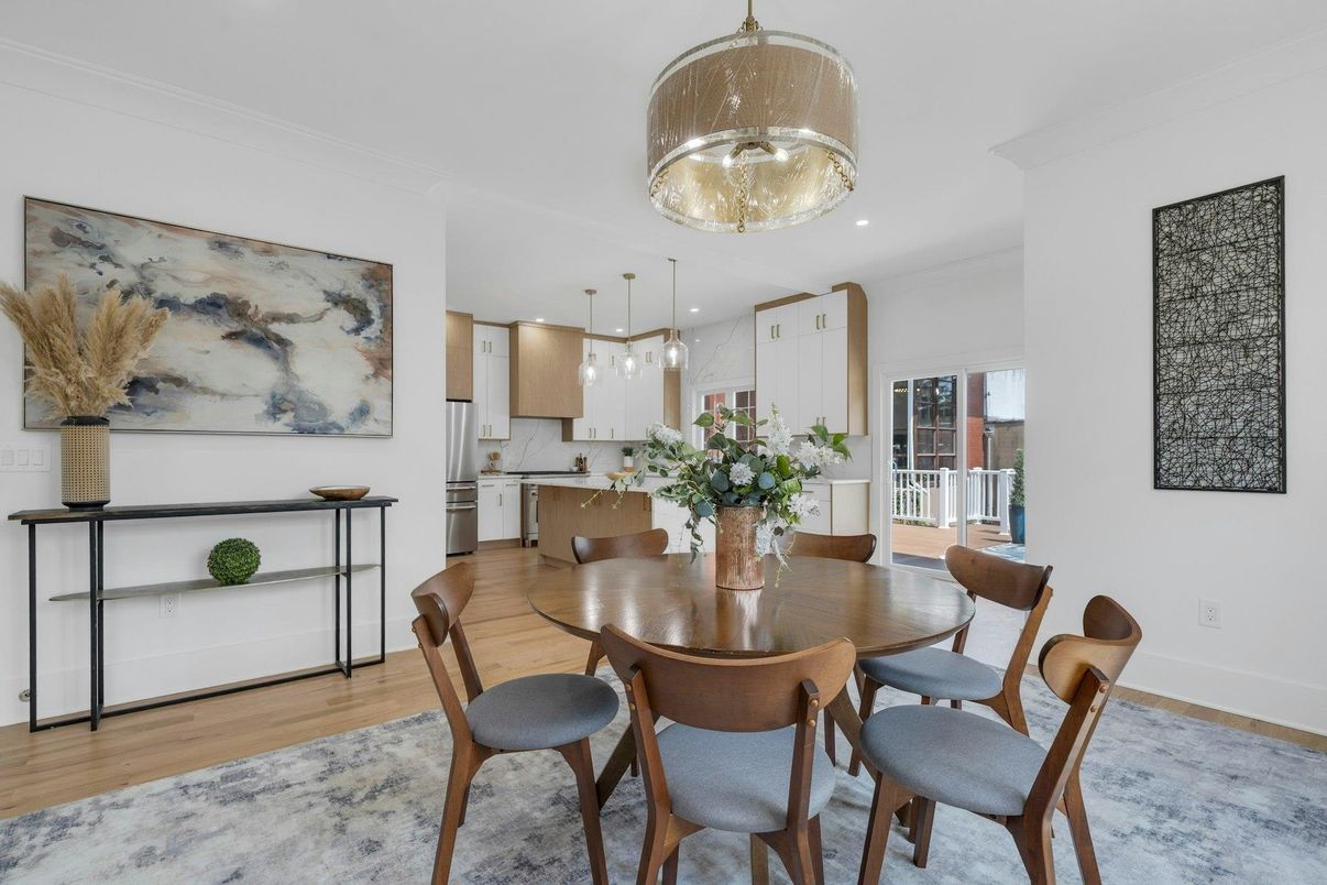 Dining room, Interior, Kitchen, Pendant Lights, Recessed Lighting, Wood Texture Flooring