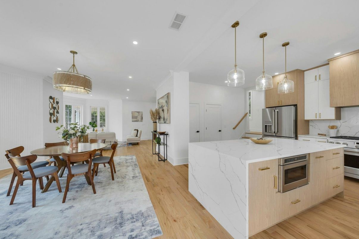 Dining room, Interior, Kitchen, Pendant Lights, Recessed Lighting, Stainless Steel Appliances, Wood Texture Flooring