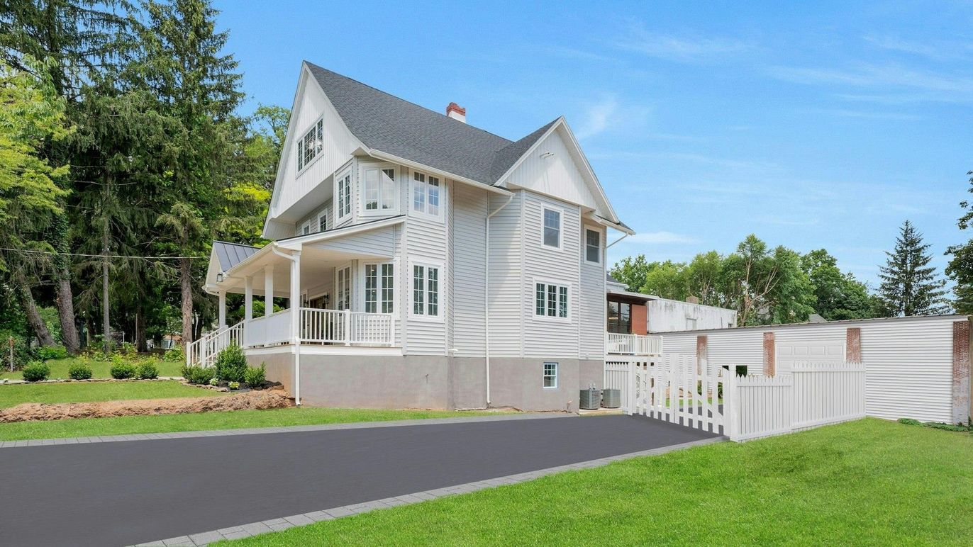 Attached, Backyard, Exterior, Facade, Farmhouse