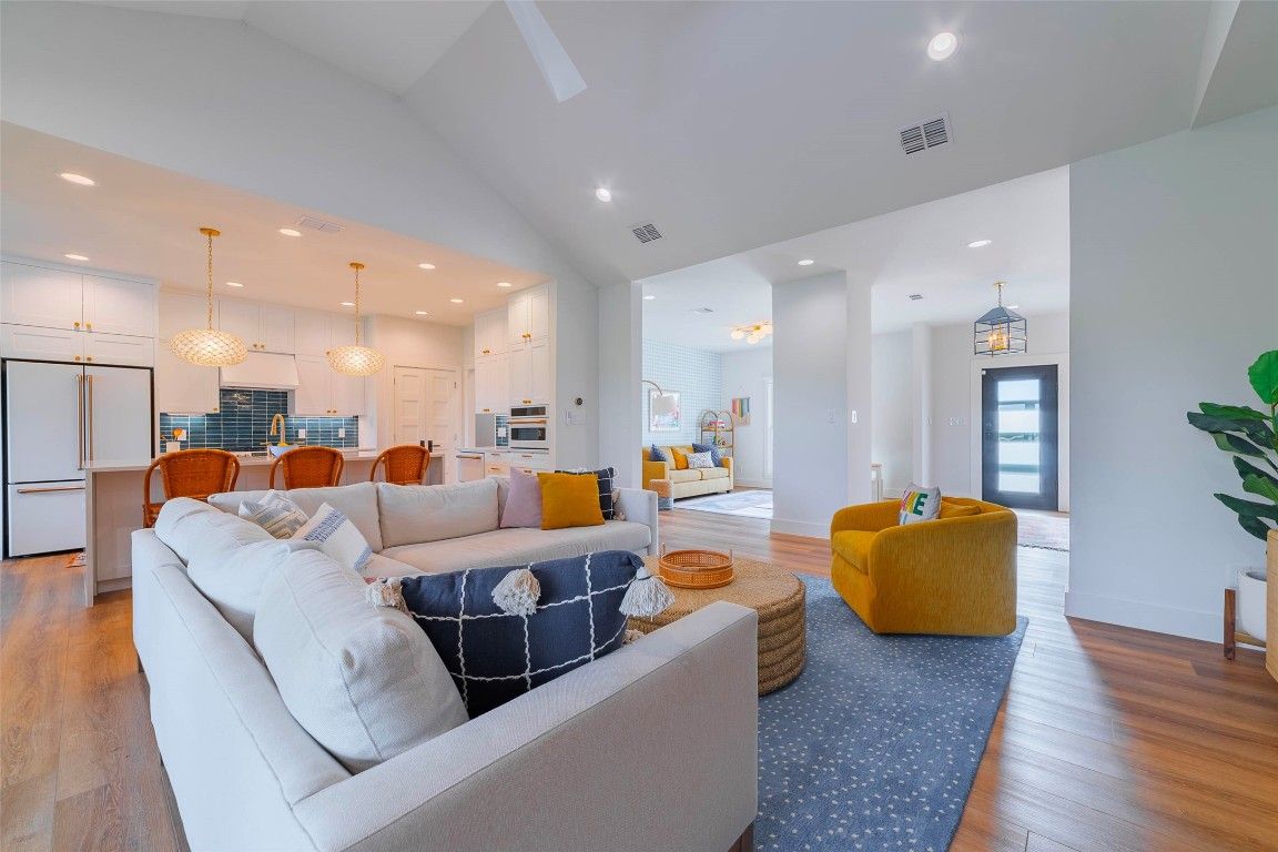 Dining room, Interior, Kitchen, Living room, Pendant Lights, Recessed Lighting, Stainless Steel Appliances, Wood Texture Flooring