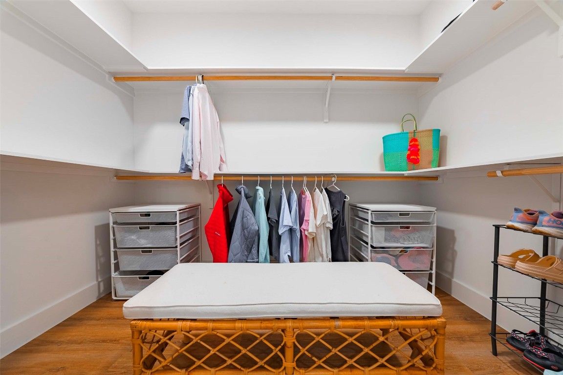 Interior, Walk-in Closets, Wood Texture Flooring