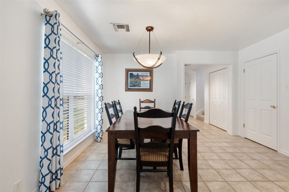 Dining room, Interior, Pendant Lights