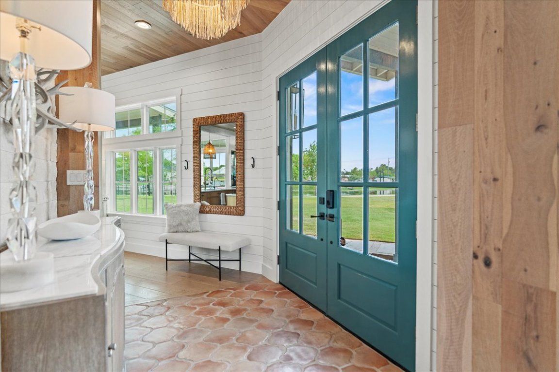 Chandelier, Interior, Recessed Lighting
