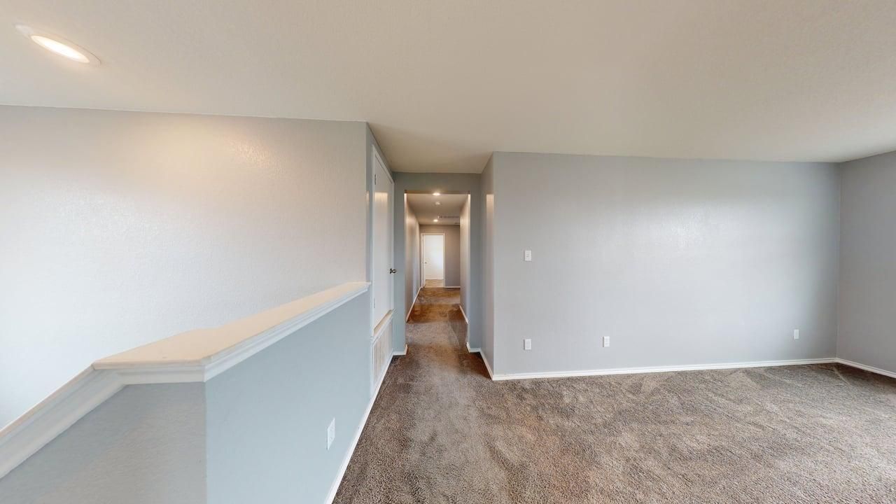 Empty room, Interior, Recessed Lighting