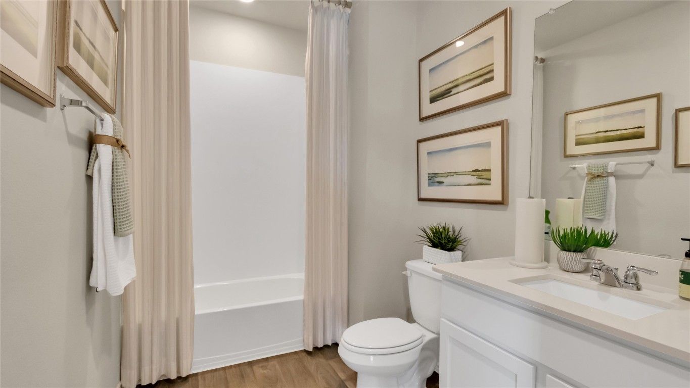 Bathroom, Interior, Recessed Lighting, Wood Texture Flooring