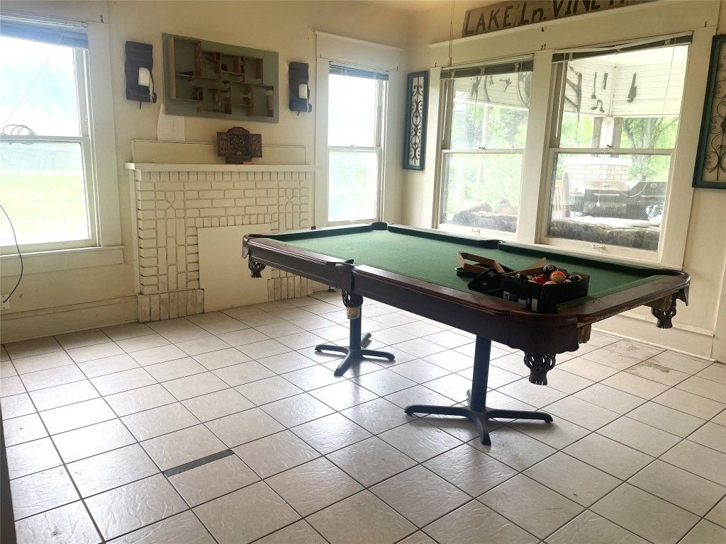 Billiard Table, Game Room, Interior