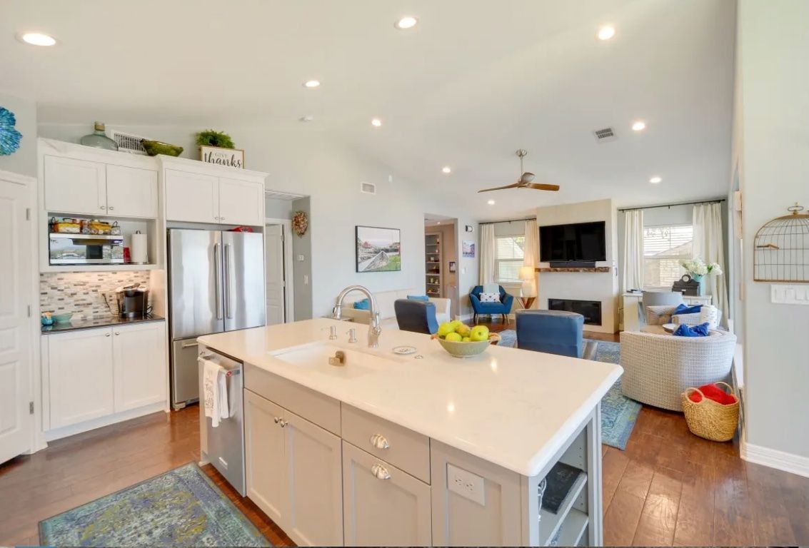 Dining room, Interior, Kitchen, Recessed Lighting, Stainless Steel Appliances, Wood Texture Flooring