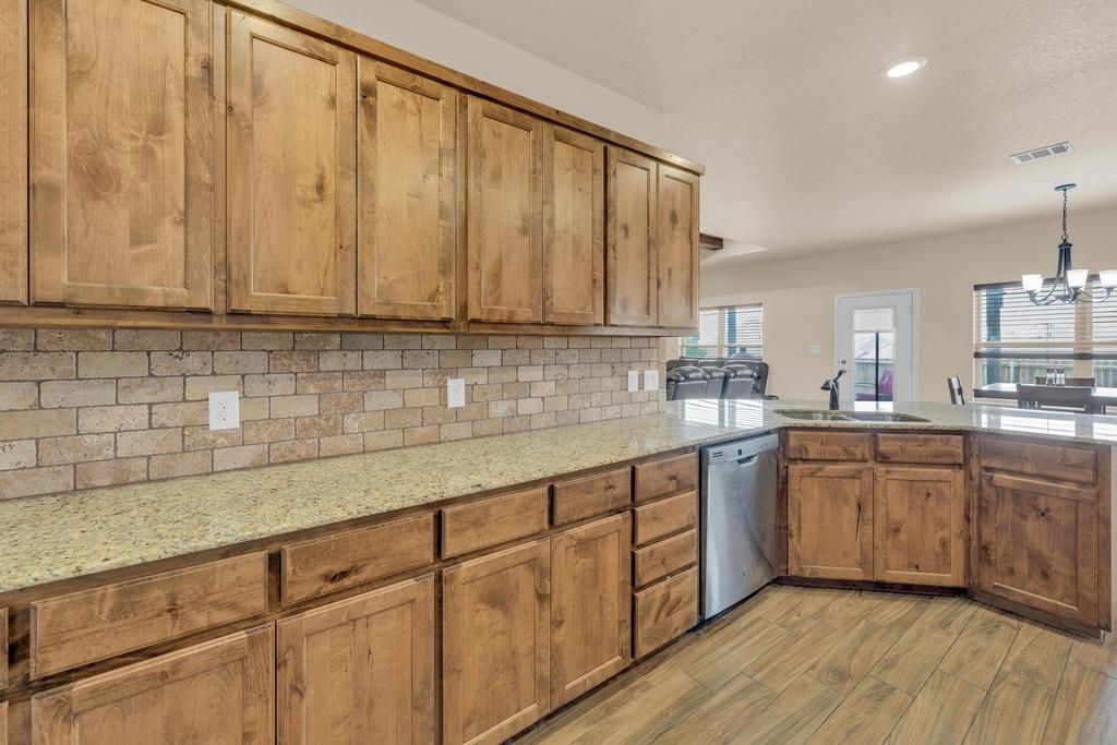 Chandelier, Dining room, Interior, Kitchen, Recessed Lighting, Wood Texture Flooring