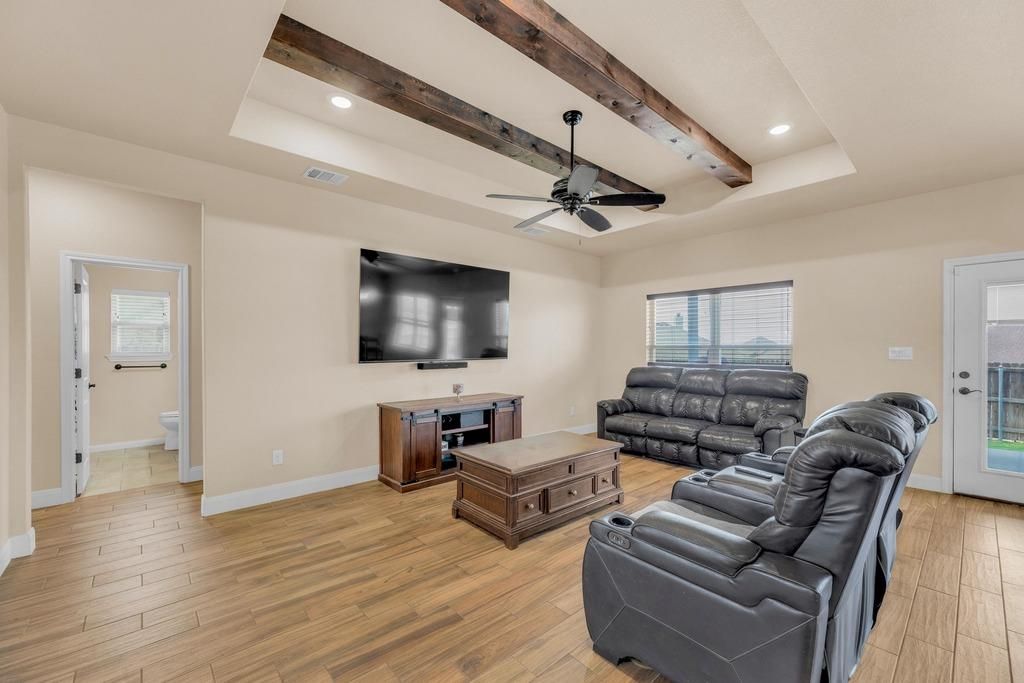 Interior, Living room, Recessed Lighting, Wooden Beams, Wood Texture Flooring